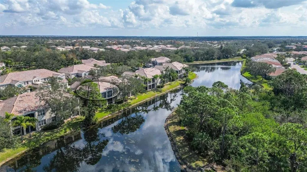 5208 Parisienne Place Sarasota FL 34238