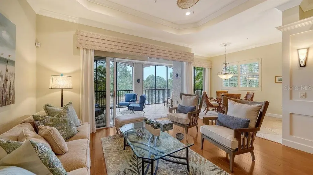 5208 Parisienne Place Sarasota FL 34238