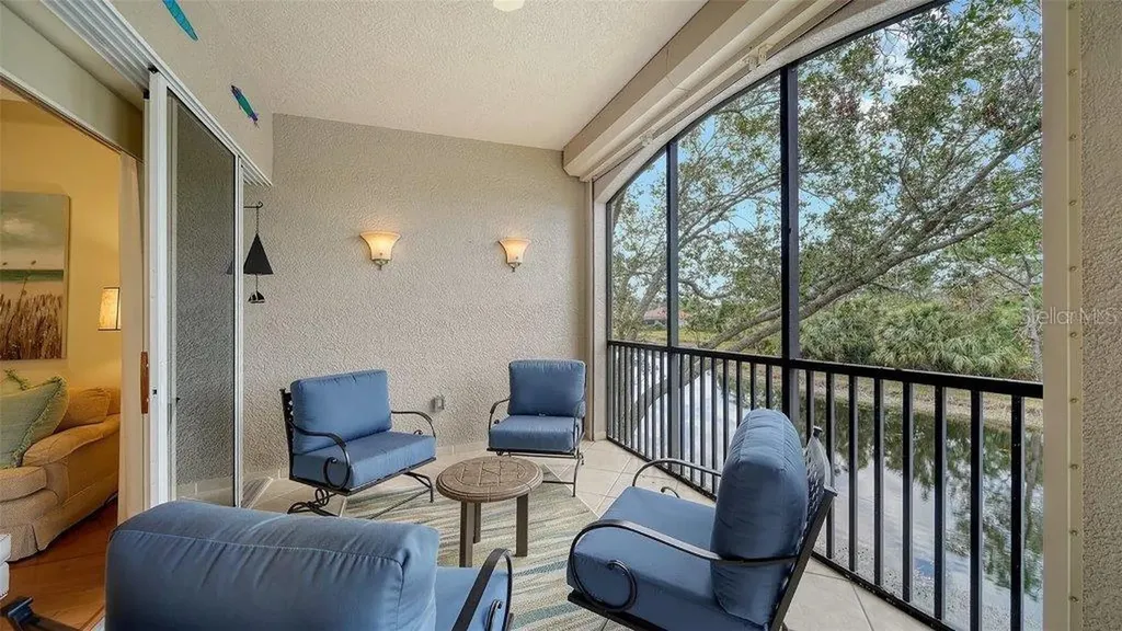 5208 Parisienne Place Sarasota FL 34238