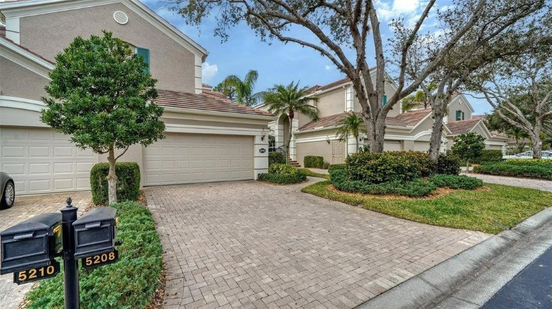Sarasota FL, 5208 Parisienne Place, Unit 202B33