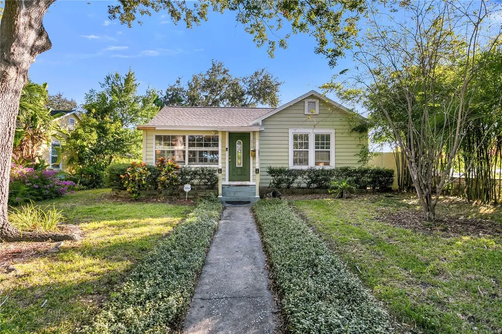 310 29th Avenue N St Petersburg FL 33704