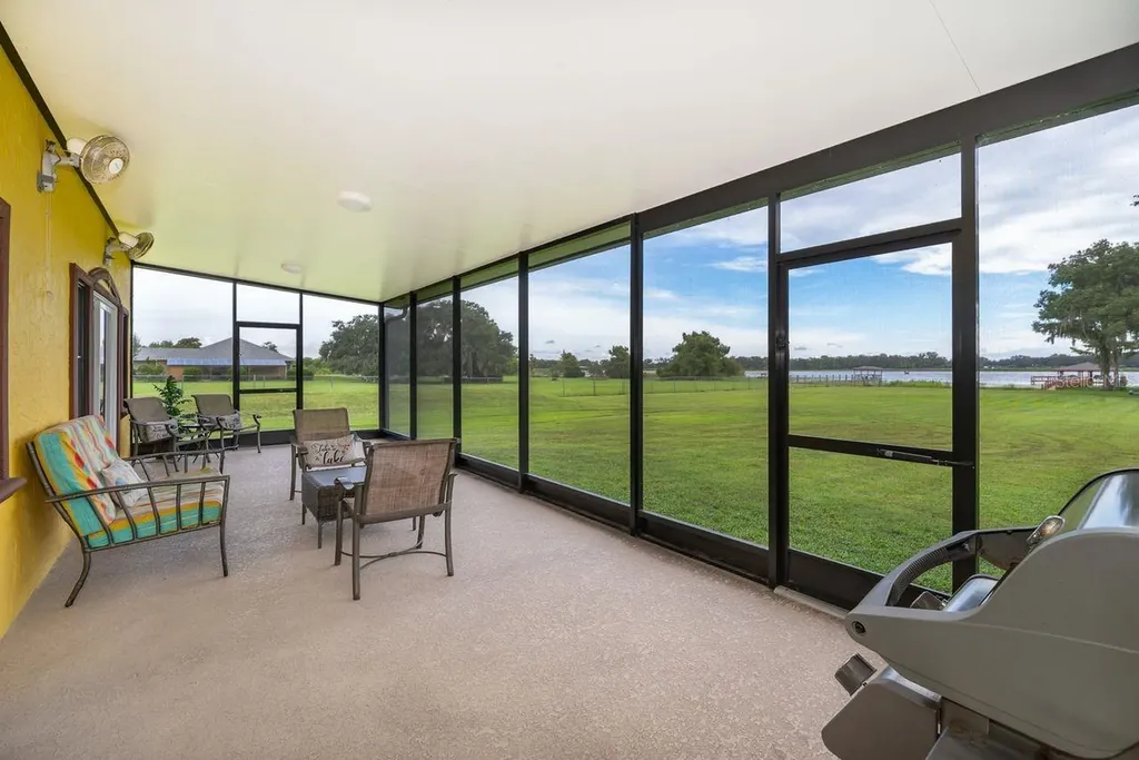 2339 Neptune Road Kissimmee FL 34744