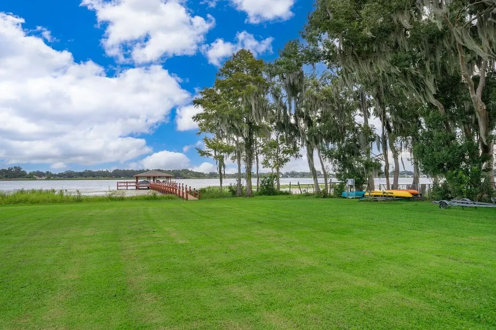 2339 Neptune Road Kissimmee FL 34744