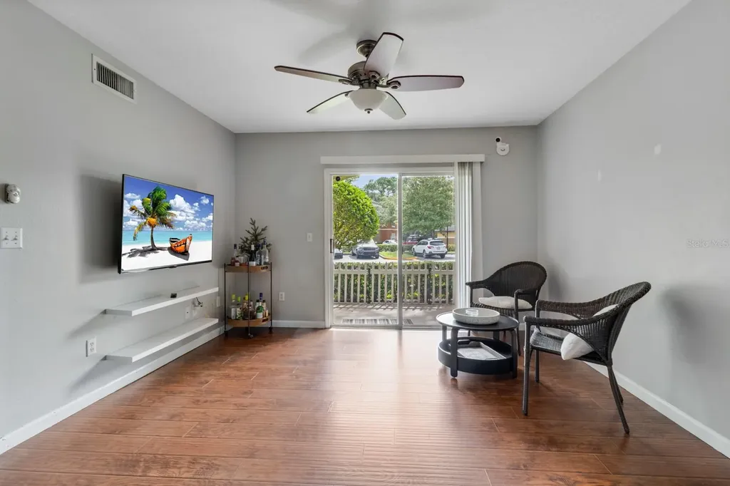 724 Crest Pines Drive Orlando FL 32828