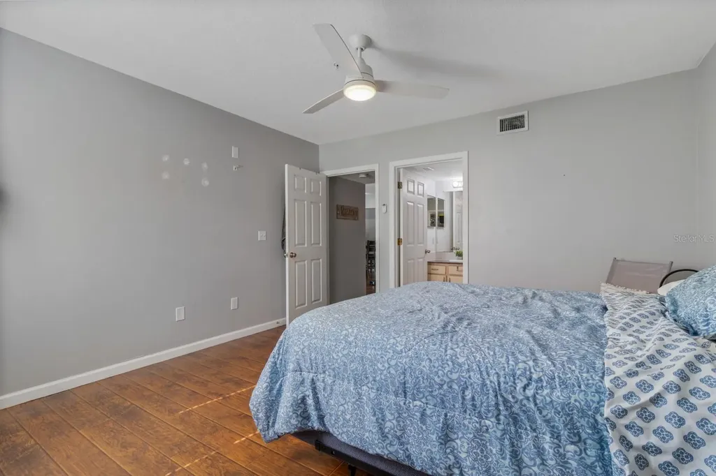 724 Crest Pines Drive Orlando FL 32828