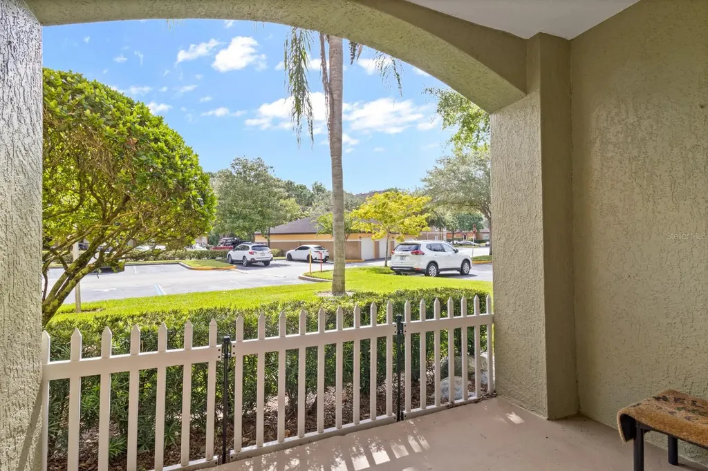 724 Crest Pines Drive Orlando FL 32828