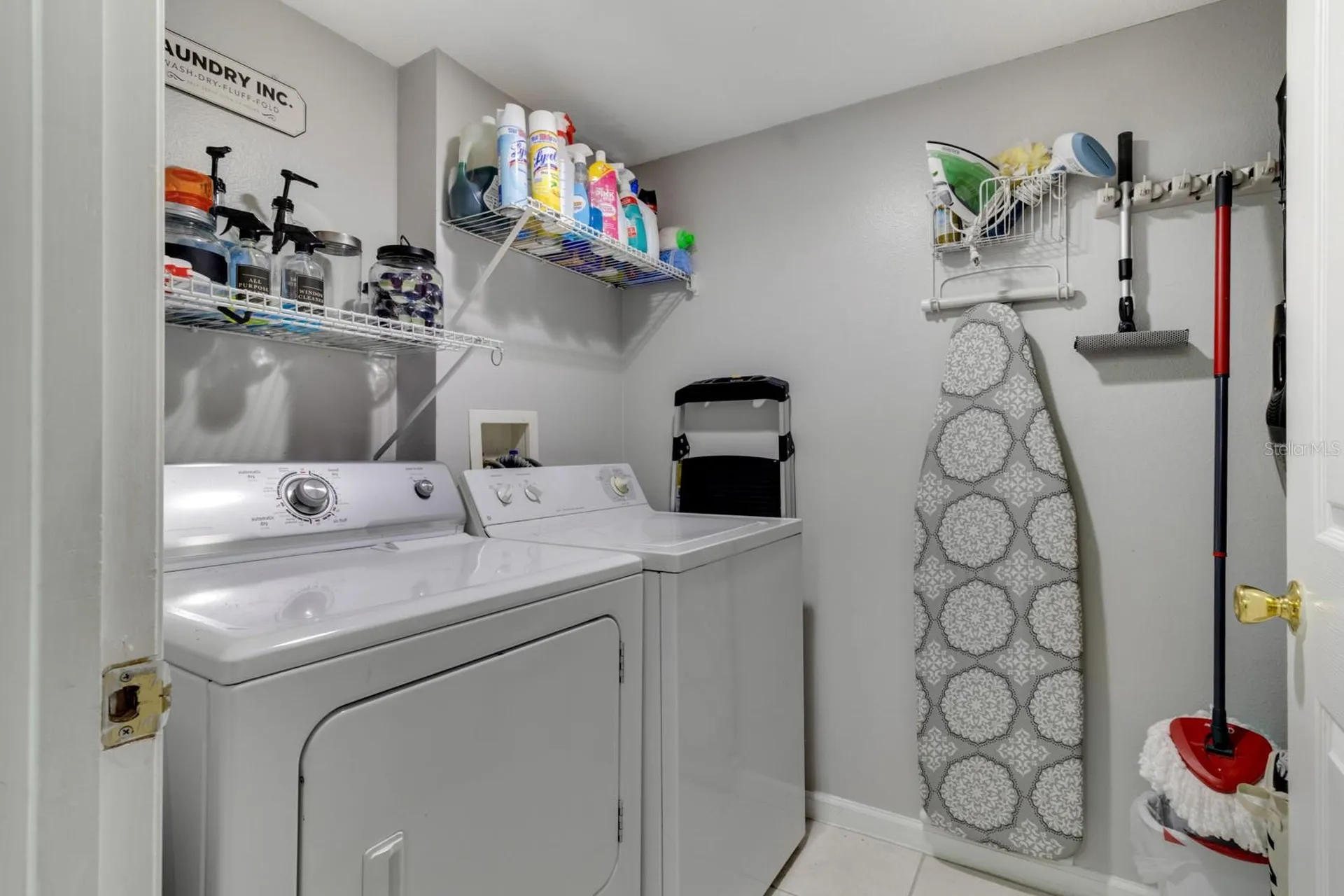 724 Crest Pines Drive Orlando FL 32828