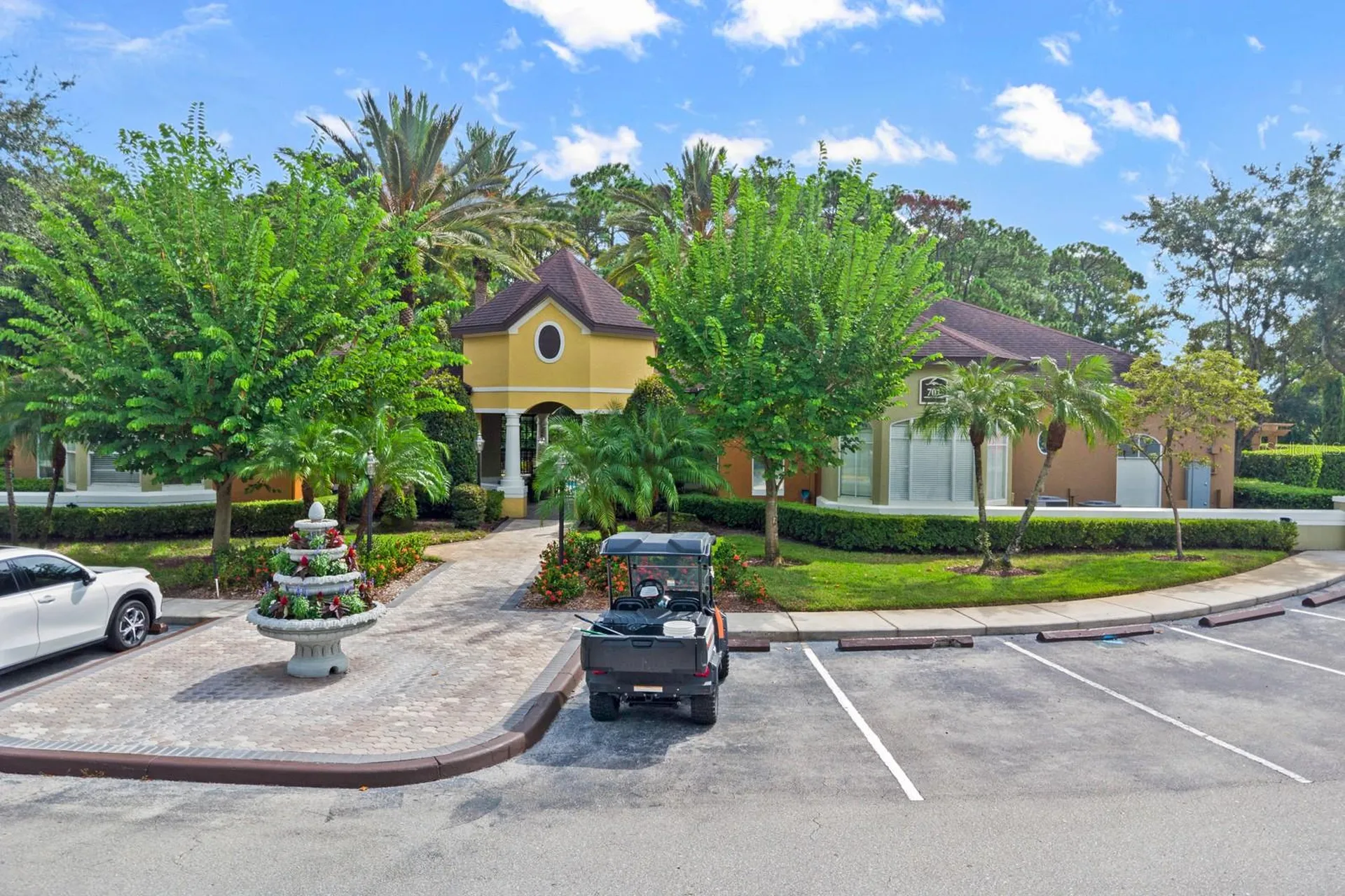724 Crest Pines Drive Orlando FL 32828