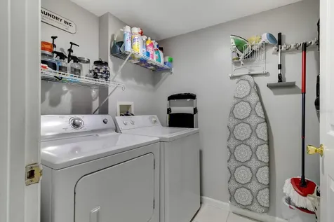 724 Crest Pines Drive Orlando FL 32828