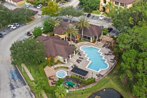 724 Crest Pines Drive Orlando FL 32828