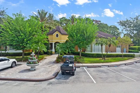 724 Crest Pines Drive Orlando FL 32828
