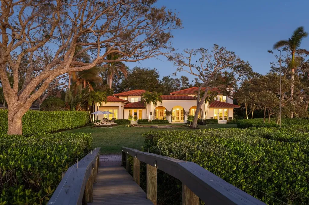 3930 Red Rock Way Sarasota FL 34231