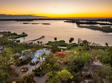 3930 Red Rock Way Sarasota FL 34231