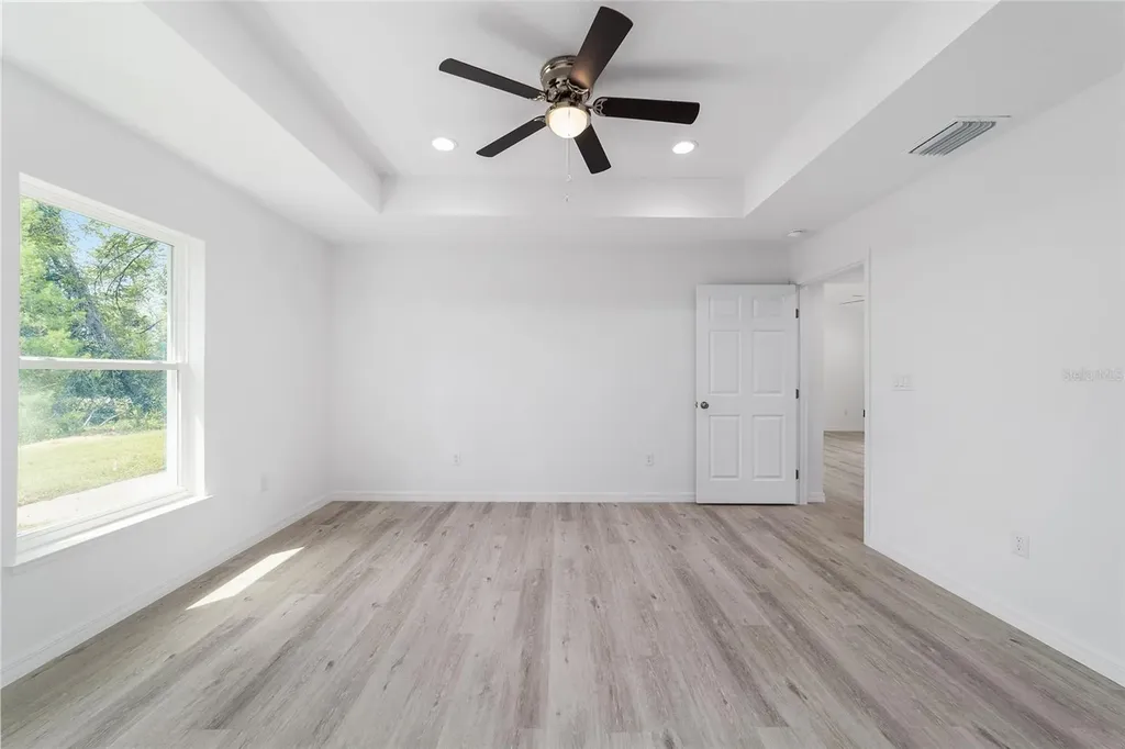 13070 NE 7th Loop Silver Springs FL 34488