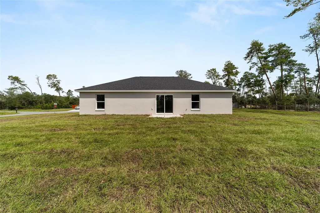 13070 NE 7th Loop Silver Springs FL 34488