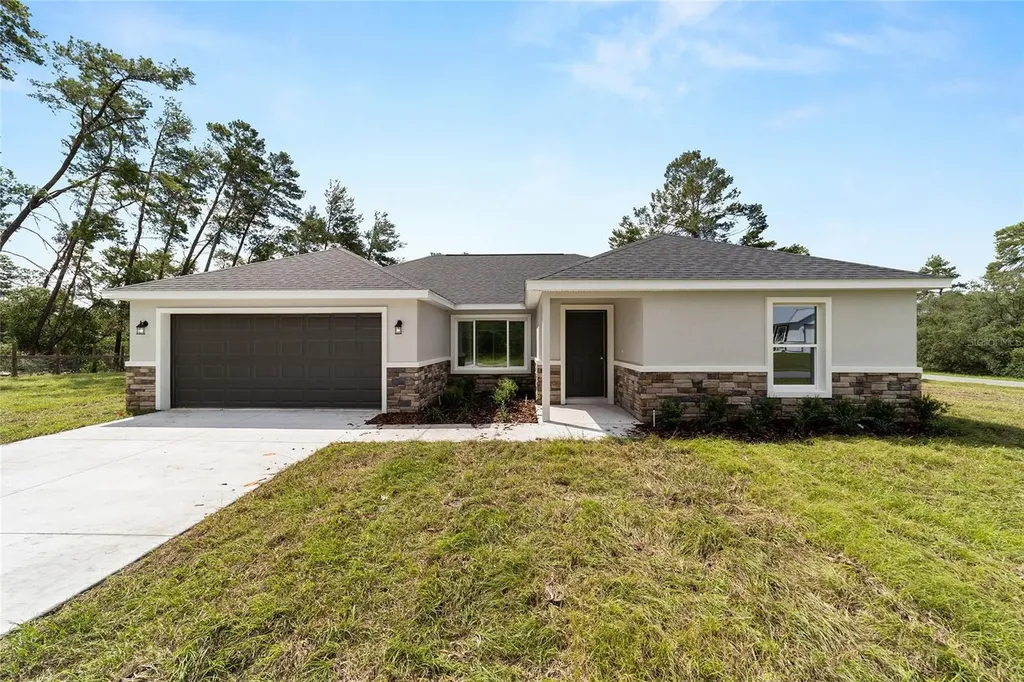 13070 NE 7th Loop Silver Springs FL 34488