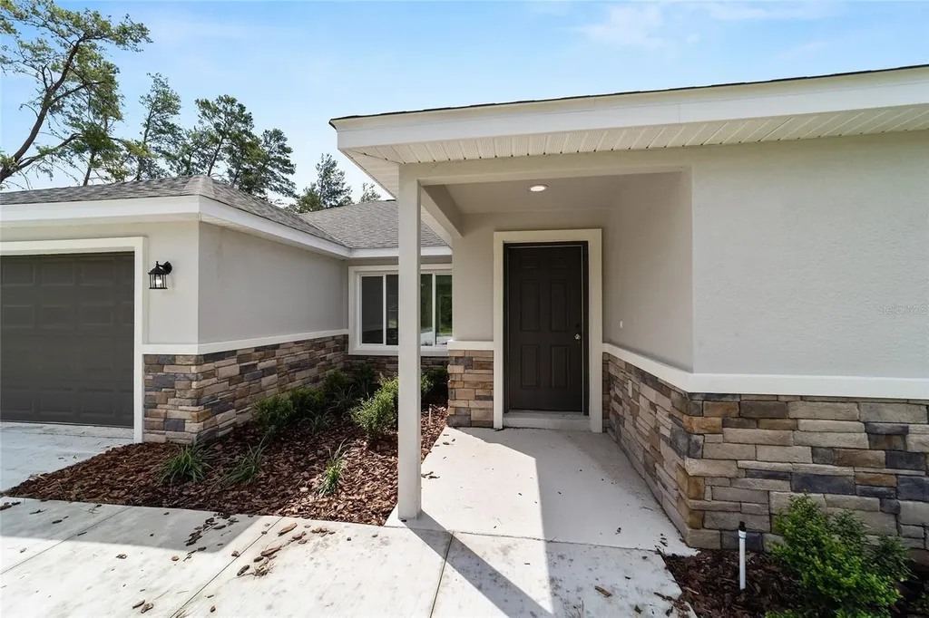 13070 NE 7th Loop Silver Springs FL 34488