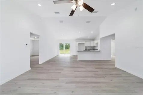 13070 NE 7th Loop Silver Springs FL 34488