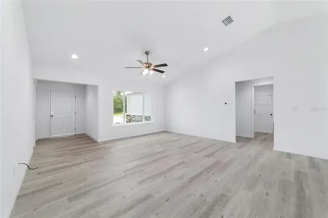 13070 NE 7th Loop Silver Springs FL 34488