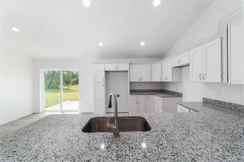 13070 NE 7th Loop Silver Springs FL 34488