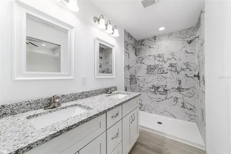 13070 NE 7th Loop Silver Springs FL 34488