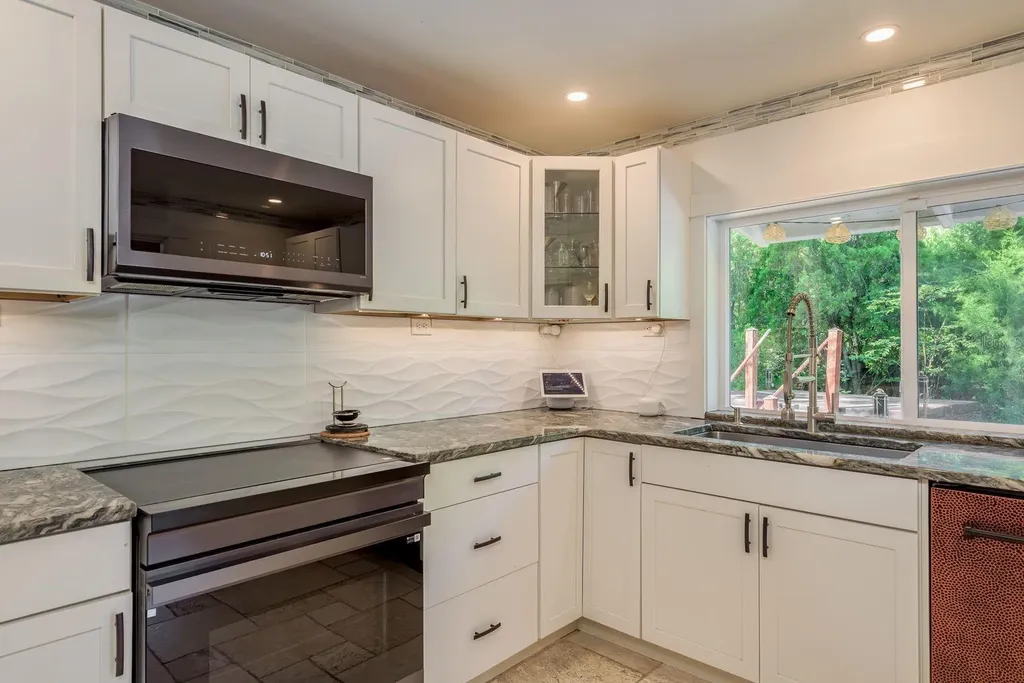 1880 N Washington Avenue Clearwater FL 33755