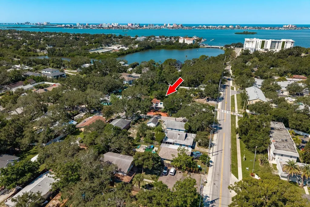1880 N Washington Avenue Clearwater FL 33755