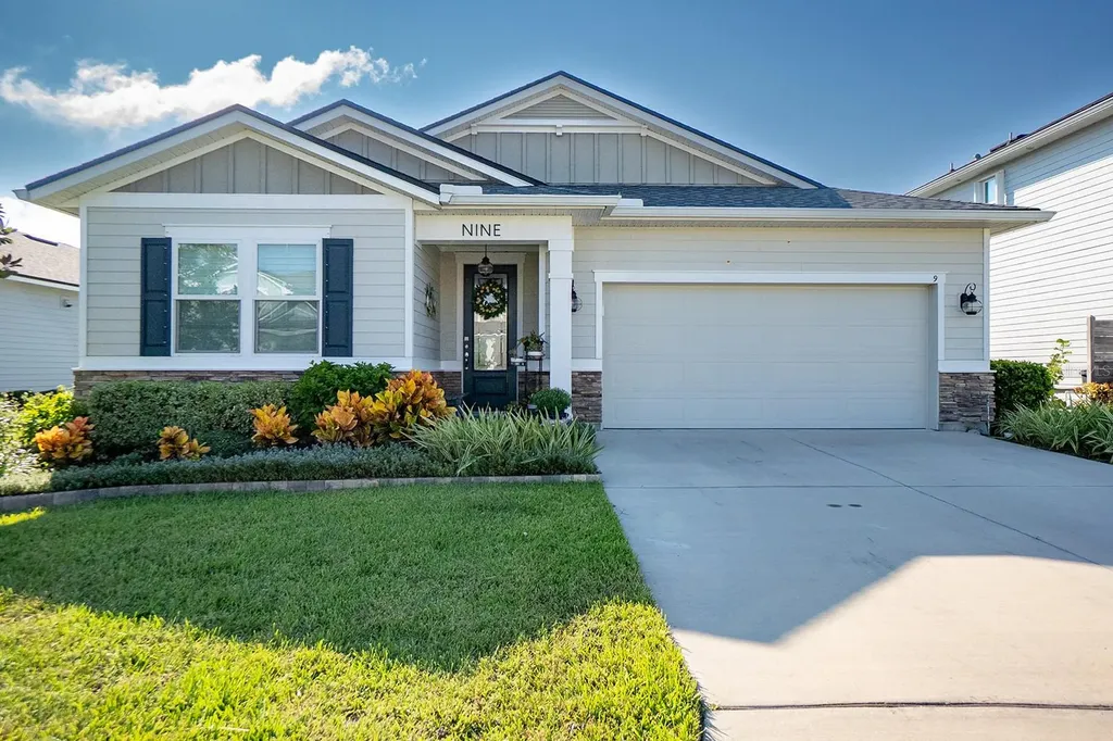 9 Los Lagos Boulevard Palm Coast FL 32137
