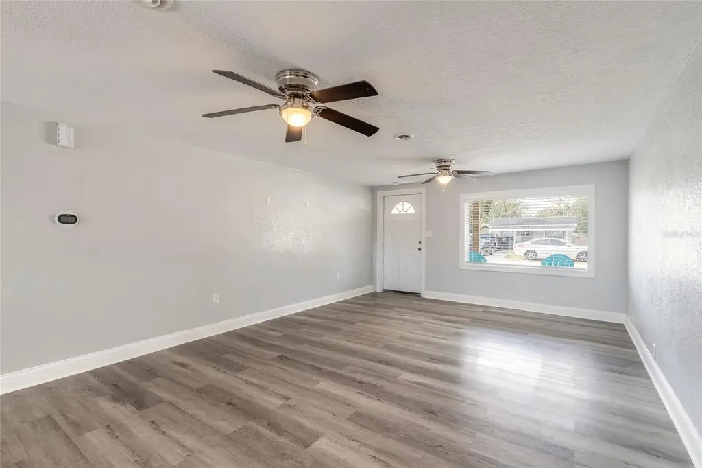 1631 Granada Avenue Daytona Beach FL 32117