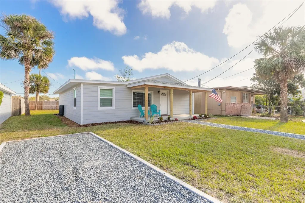 1631 Granada Avenue Daytona Beach FL 32117