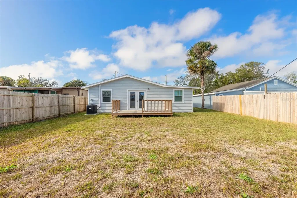 1631 Granada Avenue Daytona Beach FL 32117