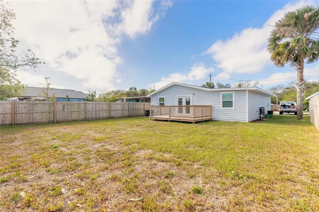 1631 Granada Avenue Daytona Beach FL 32117