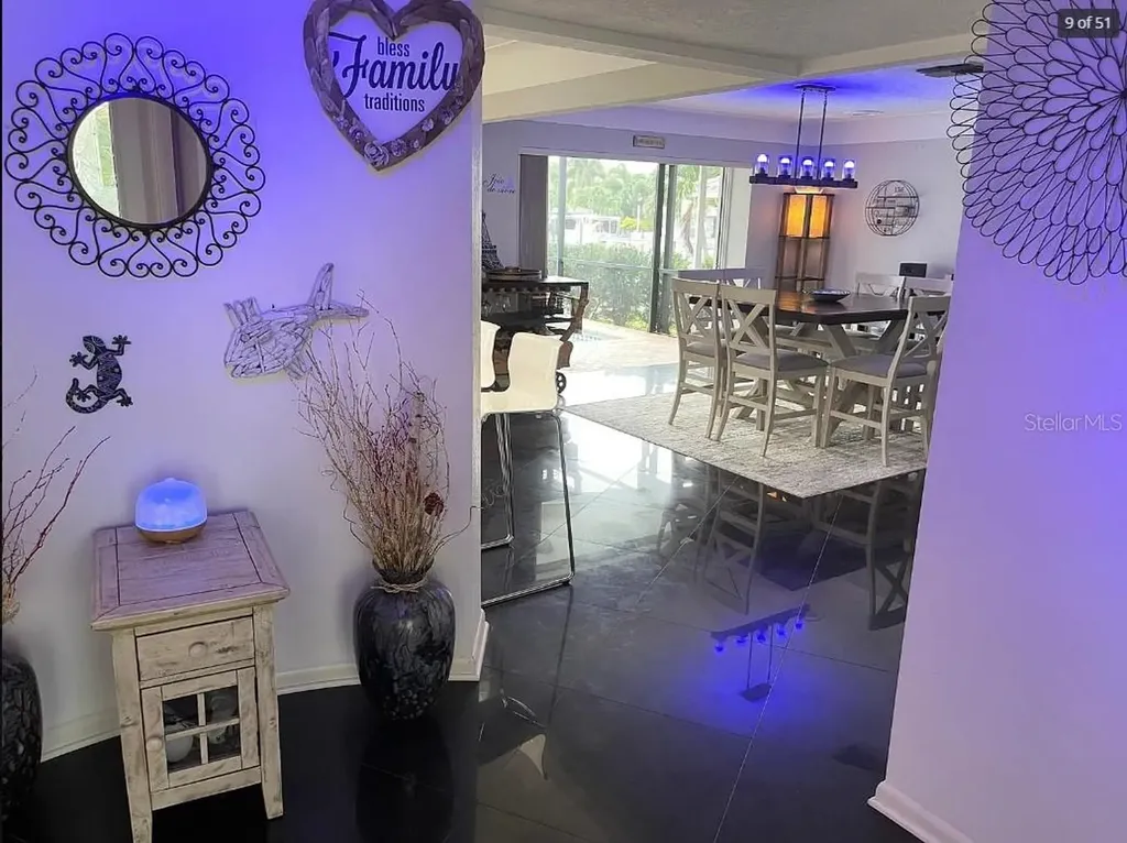 2001 Hawaii Avenue NE St Petersburg FL 33703