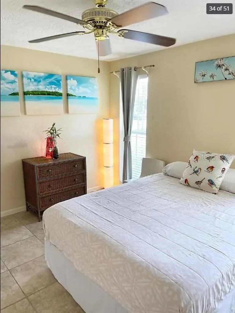 2001 Hawaii Avenue NE St Petersburg FL 33703
