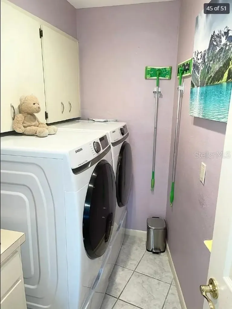 2001 Hawaii Avenue NE St Petersburg FL 33703
