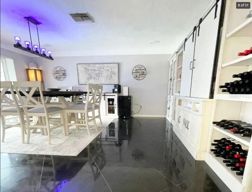 2001 Hawaii Avenue NE St Petersburg FL 33703