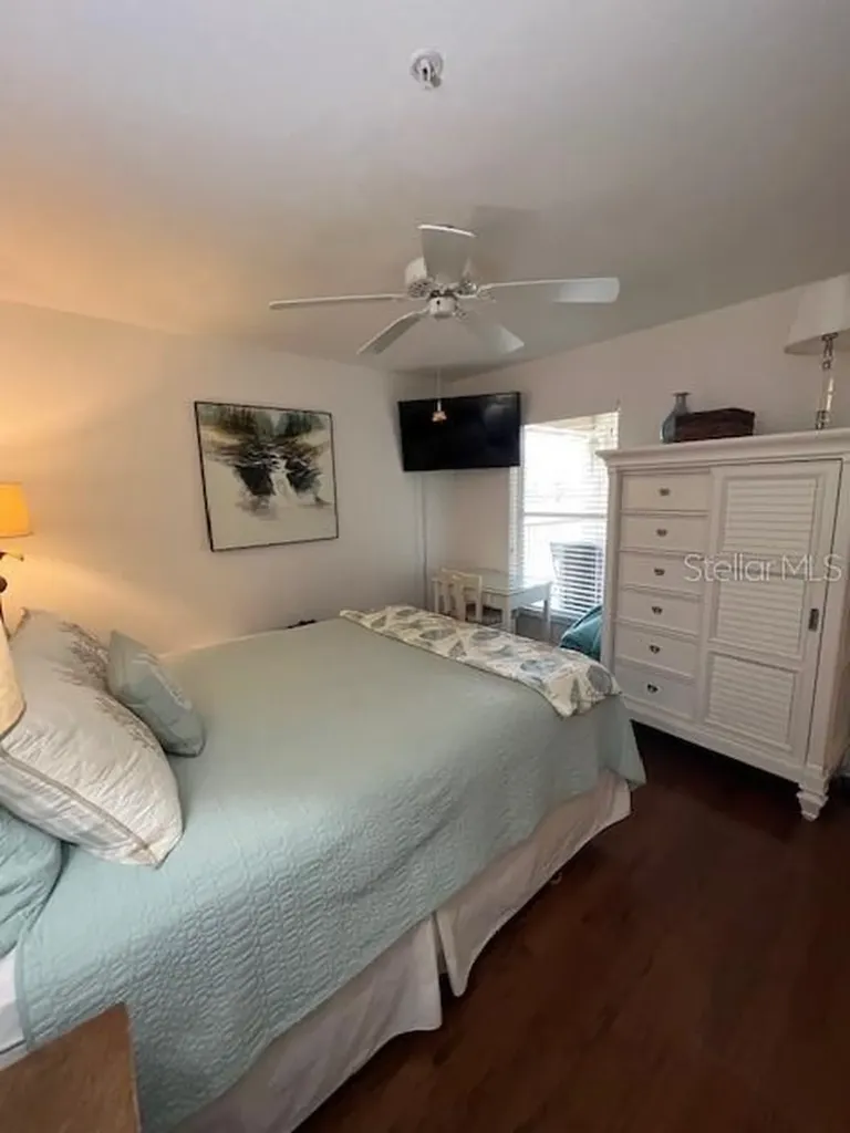 5270 Hyland Hills Avenue Sarasota FL 34241