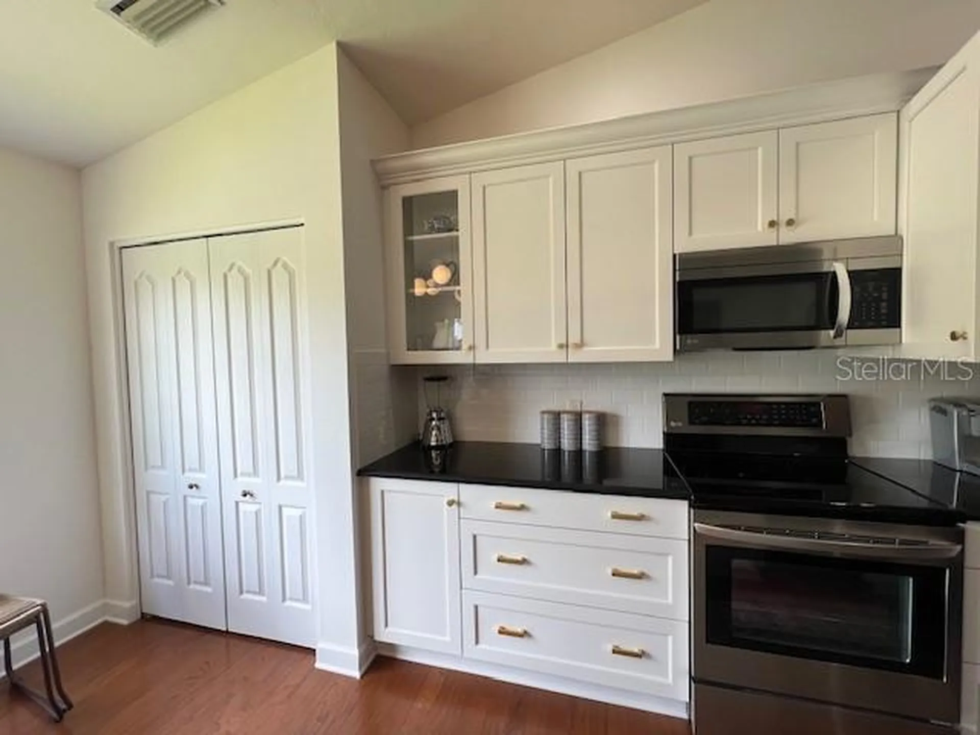 5270 Hyland Hills Avenue Sarasota FL 34241