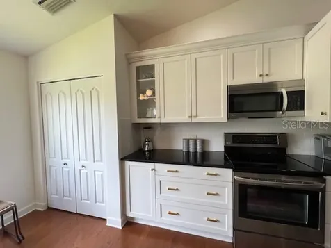 5270 Hyland Hills Avenue Sarasota FL 34241