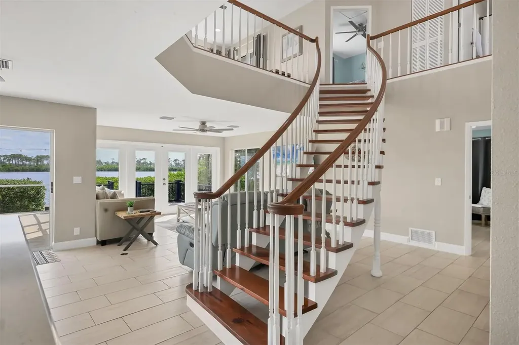 913 Tropical Drive Bradenton FL 34208