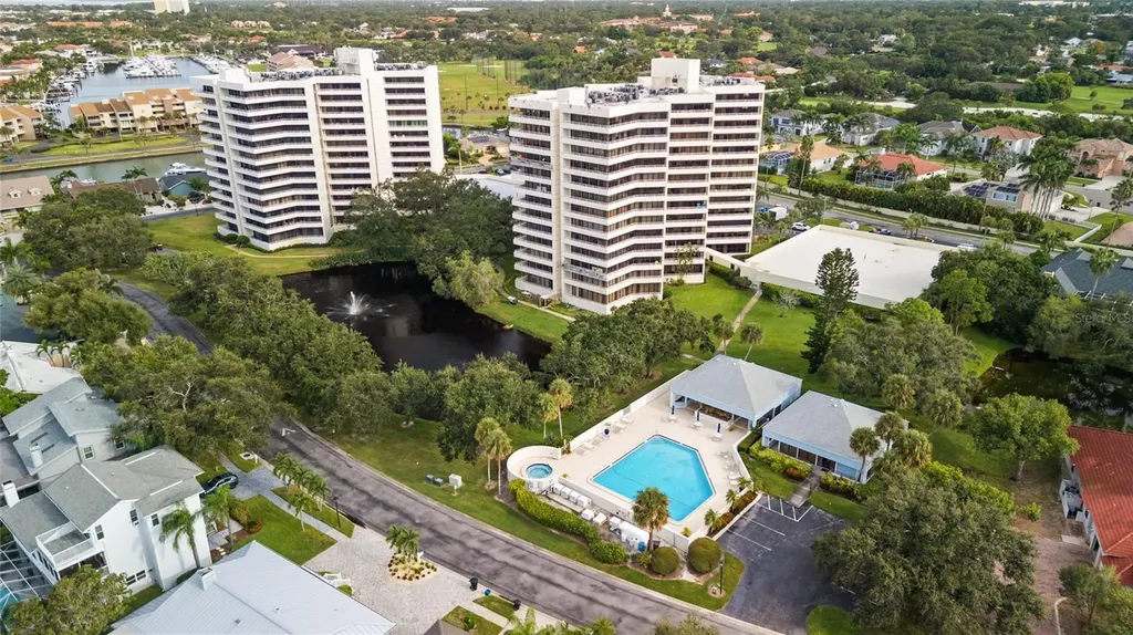 5950 Pelican Bay Plaza S Gulfport FL 33707