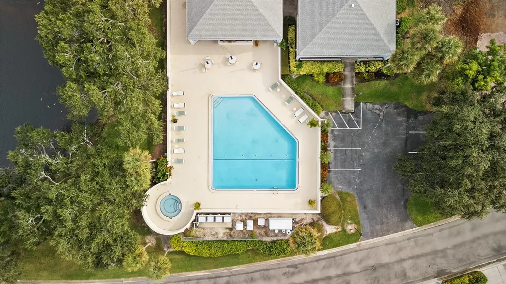 5950 Pelican Bay Plaza S Gulfport FL 33707