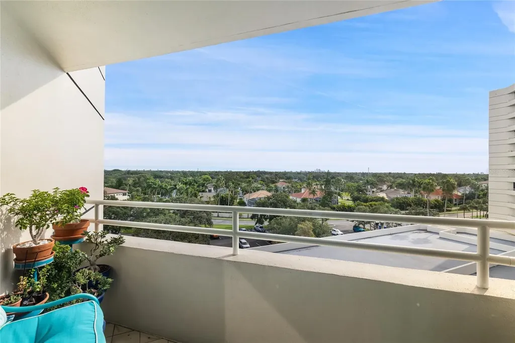 5950 Pelican Bay Plaza S Gulfport FL 33707