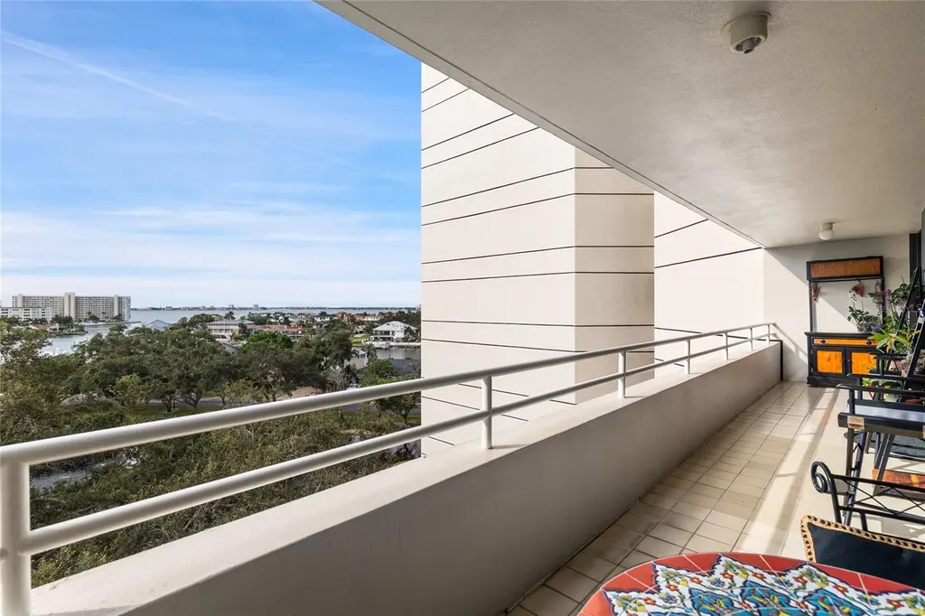 5950 Pelican Bay Plaza S Gulfport FL 33707