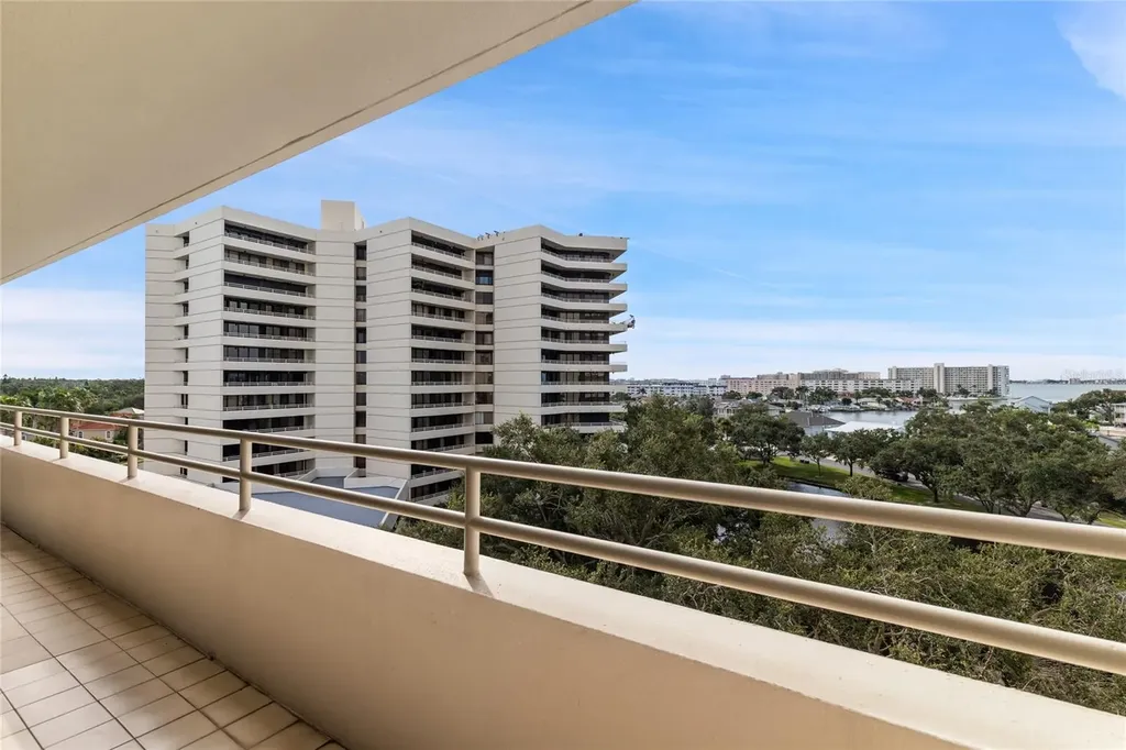 5950 Pelican Bay Plaza S Gulfport FL 33707