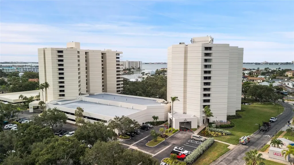 5950 Pelican Bay Plaza S Gulfport FL 33707