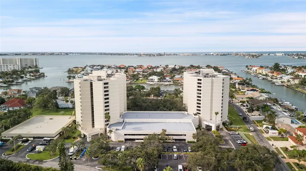 5950 Pelican Bay Plaza S Gulfport FL 33707