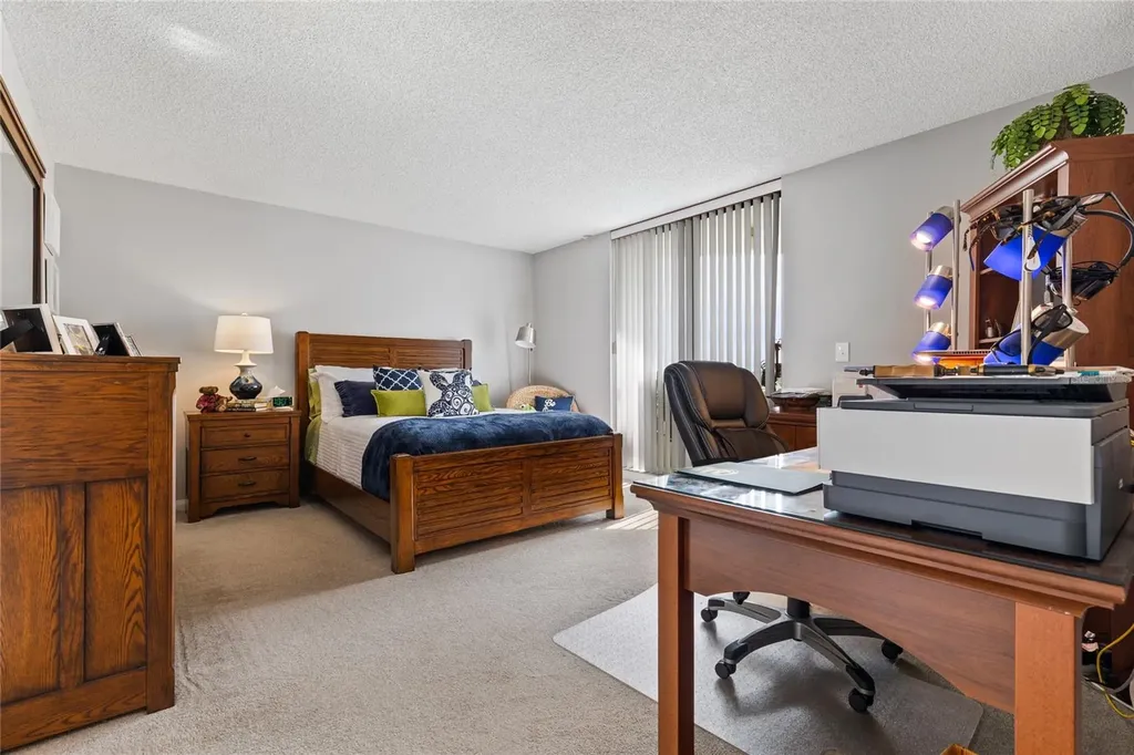 5950 Pelican Bay Plaza S Gulfport FL 33707