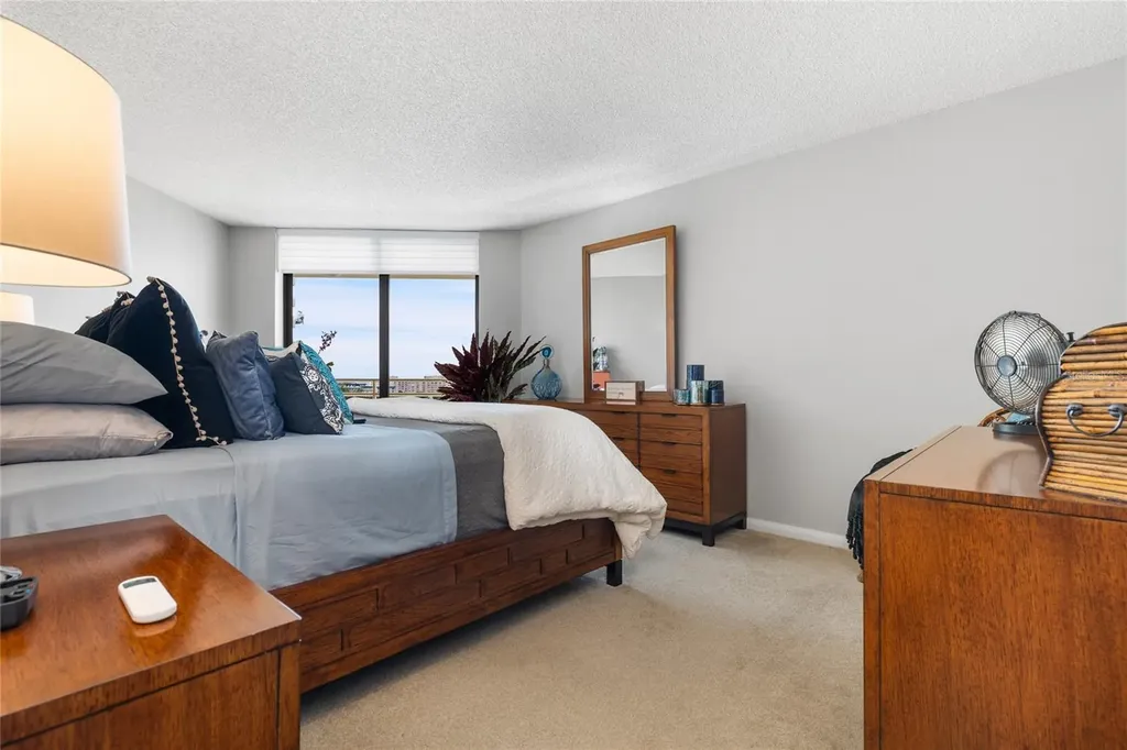 5950 Pelican Bay Plaza S Gulfport FL 33707