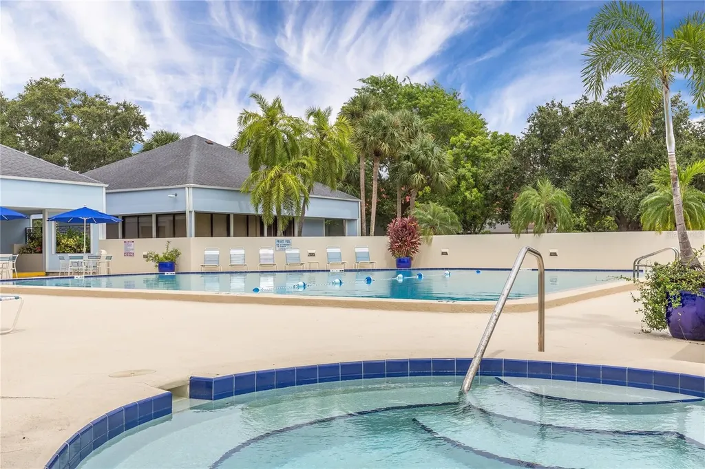5950 Pelican Bay Plaza S Gulfport FL 33707